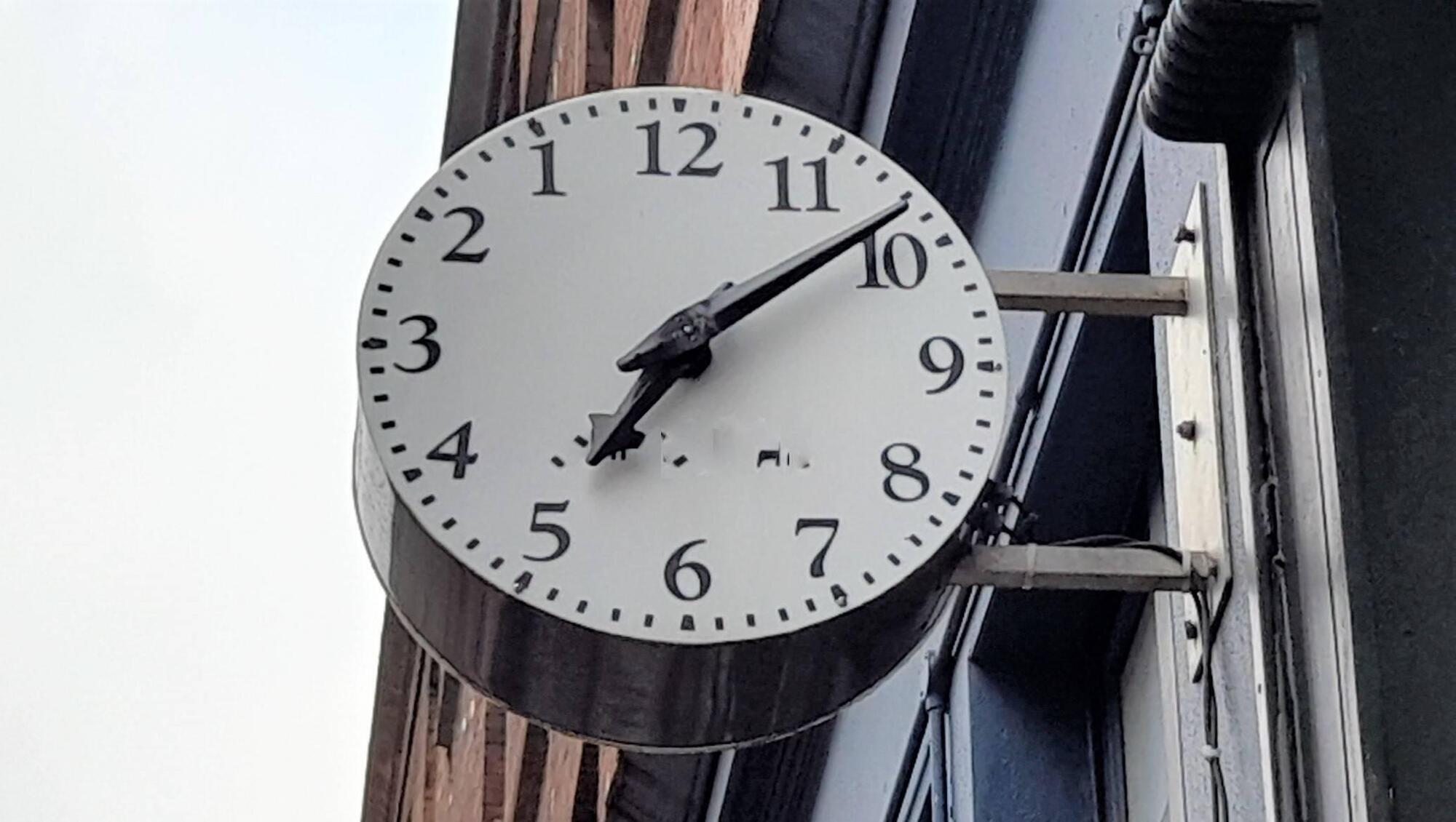 ieExplains: When are the clocks going forward?