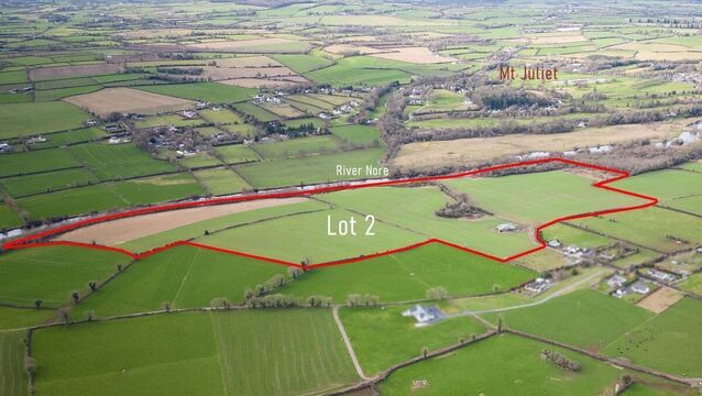 <p>Marked aerial picture of the 77-acre farm at Jerpoint West, Thomastown, Co Kilkenny.</p>