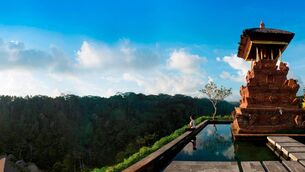 <p>Embark on your dream luxury Southeast Asia adventure with Oroko Travel</p>