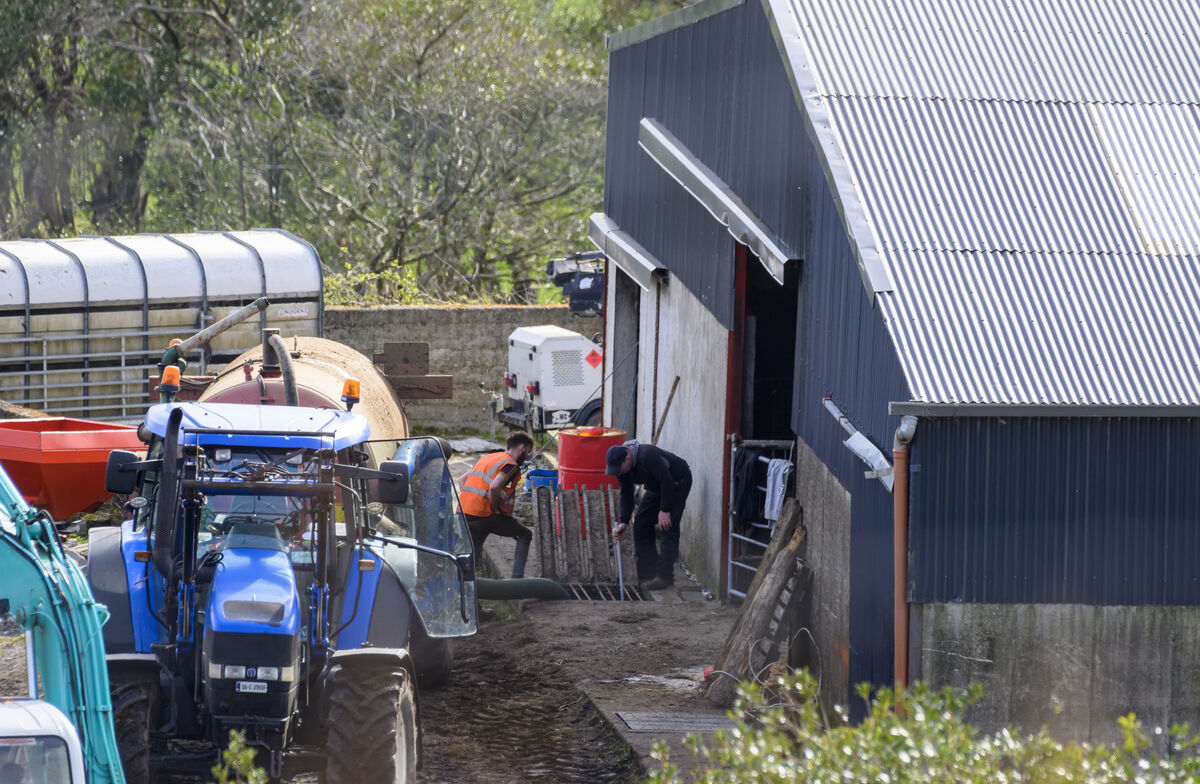 Empting the slurry on the farm of Michael Gaine at Carrig East near Moll's Gap, Co Kerry. Picture: Dan Linehan Empting the slurry on the farm of Michael Gaine at Carrig East near Moll's Gap, Co Kerry. Picture: Dan Linehan